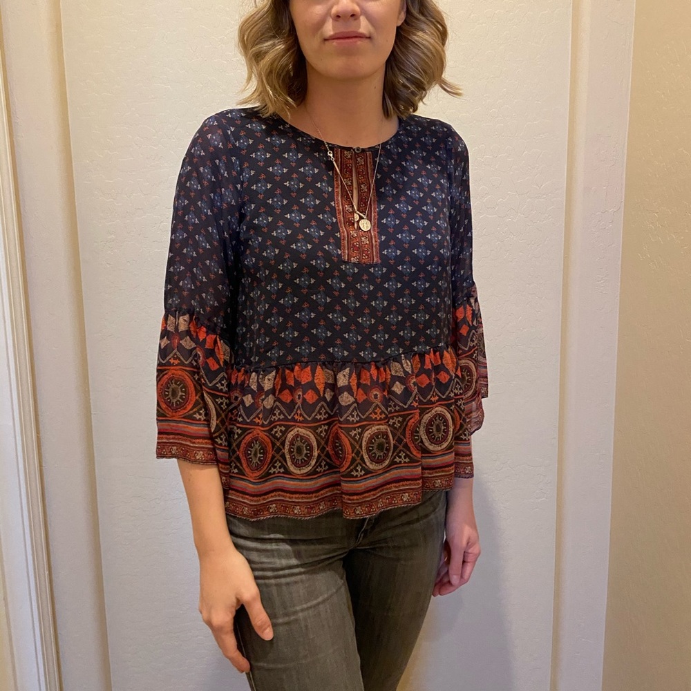 Joie bell sleeve top in xs